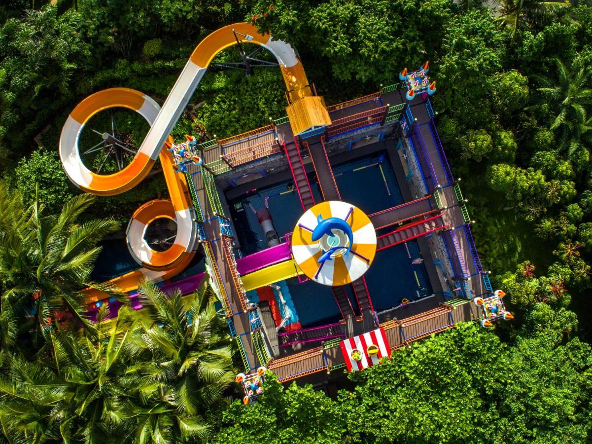 Pullman Oceanview Sanya Bay Resort & Spa Екстериор снимка