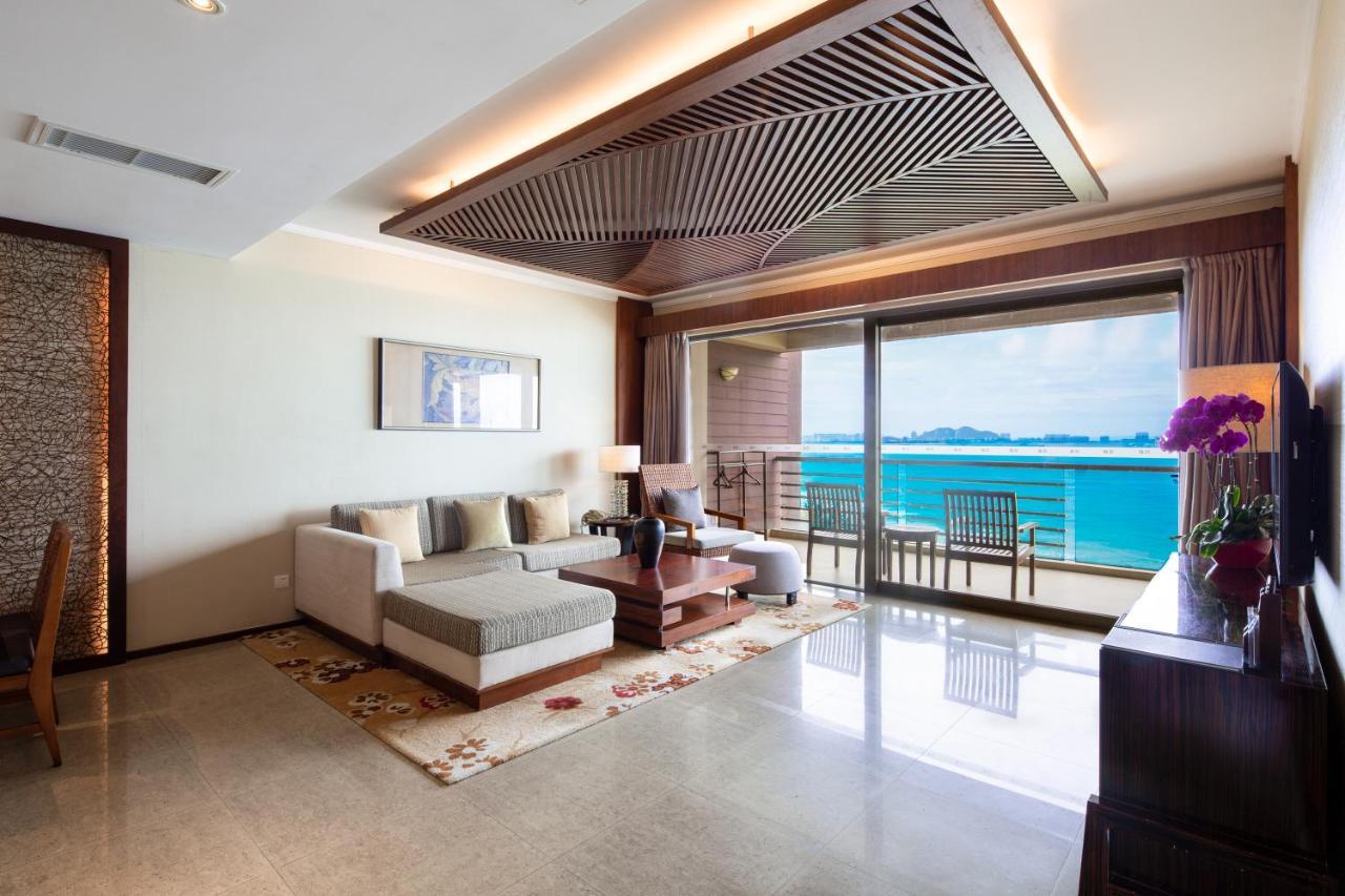 Pullman Oceanview Sanya Bay Resort & Spa Екстериор снимка