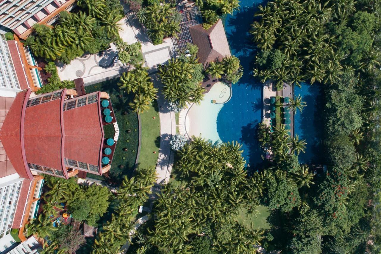 Pullman Oceanview Sanya Bay Resort & Spa Екстериор снимка