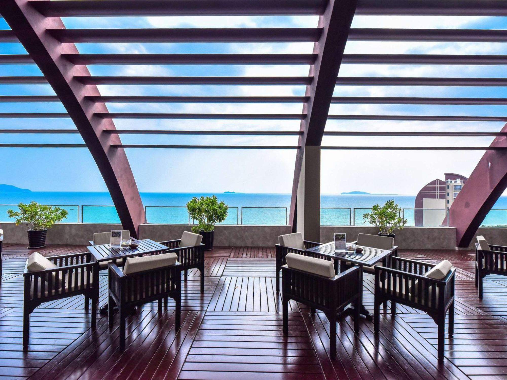 Pullman Oceanview Sanya Bay Resort & Spa Екстериор снимка